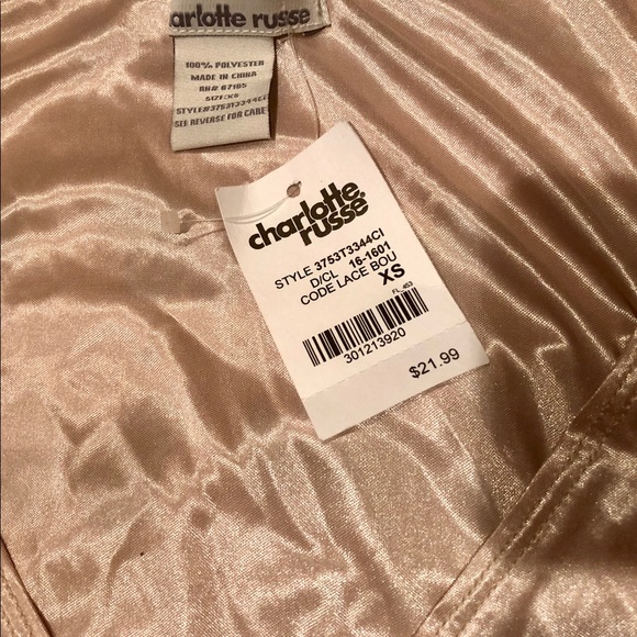 Sheer and lace top - Picture 2 of 3